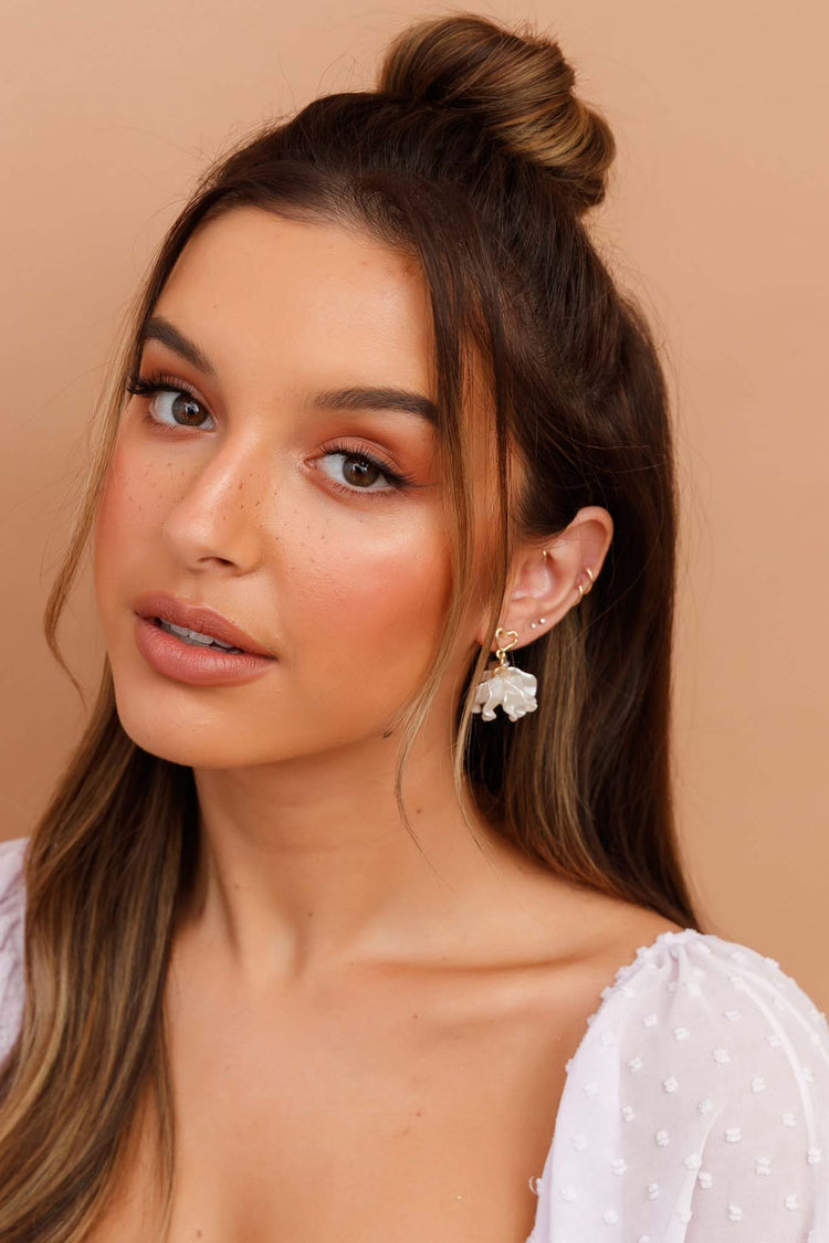 Magnolia White Earrings - White ACCESSORIES Sage and Paije