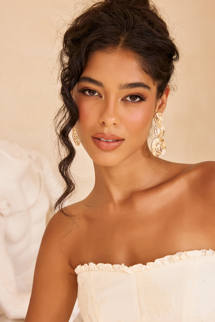 Echo Of Love Earrings - Gold