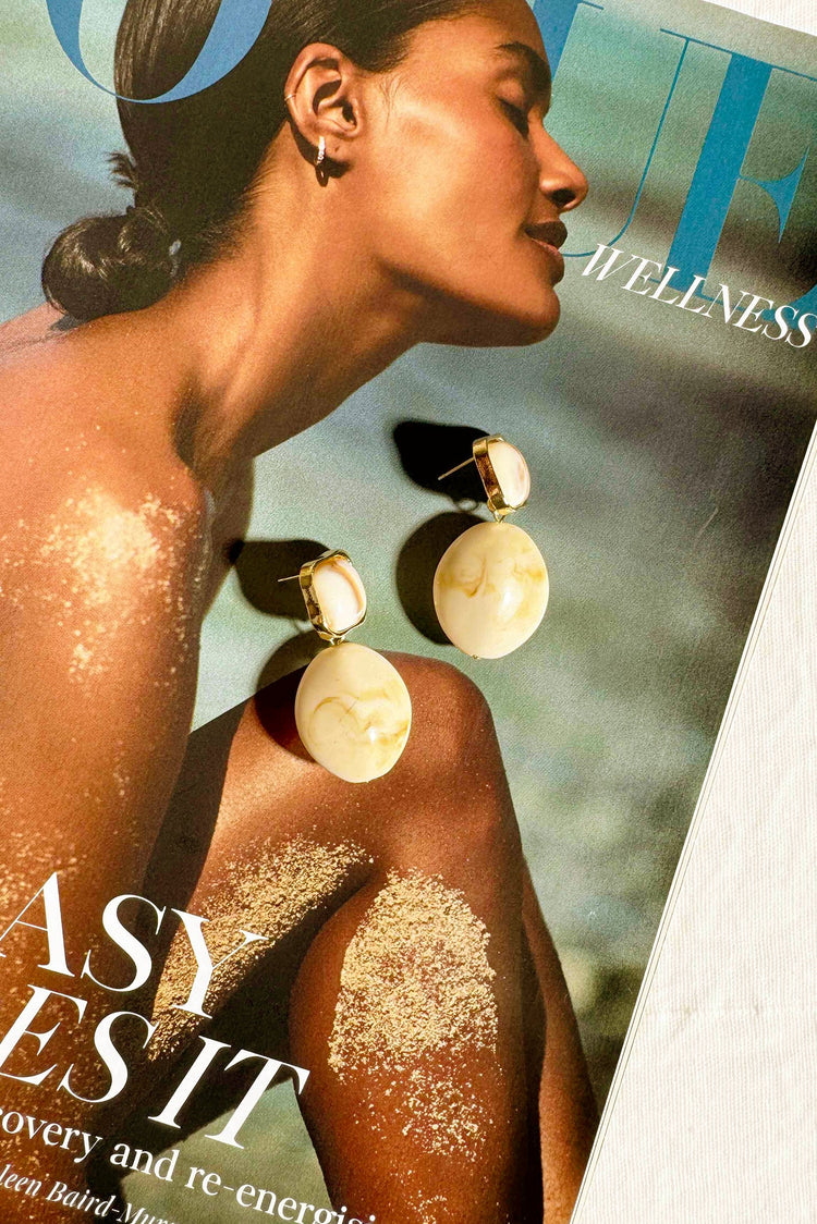 Chilled Cocktails Earrings - Beige for women