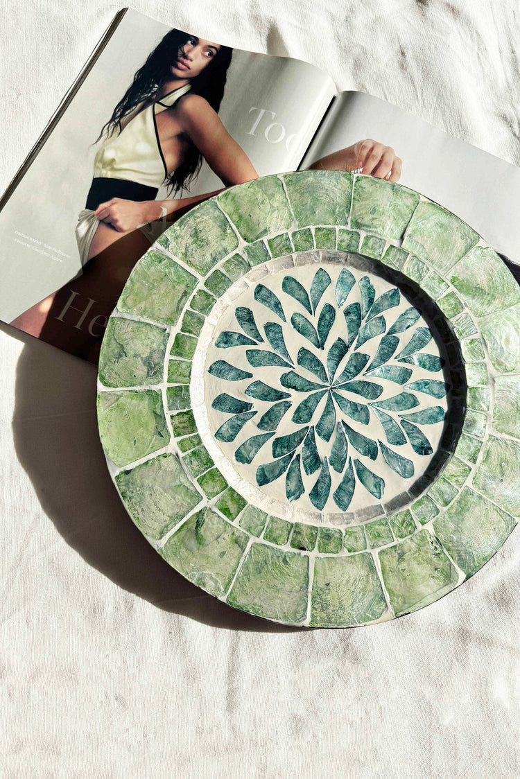 Hard To Forget Decorative Plate - Green for women