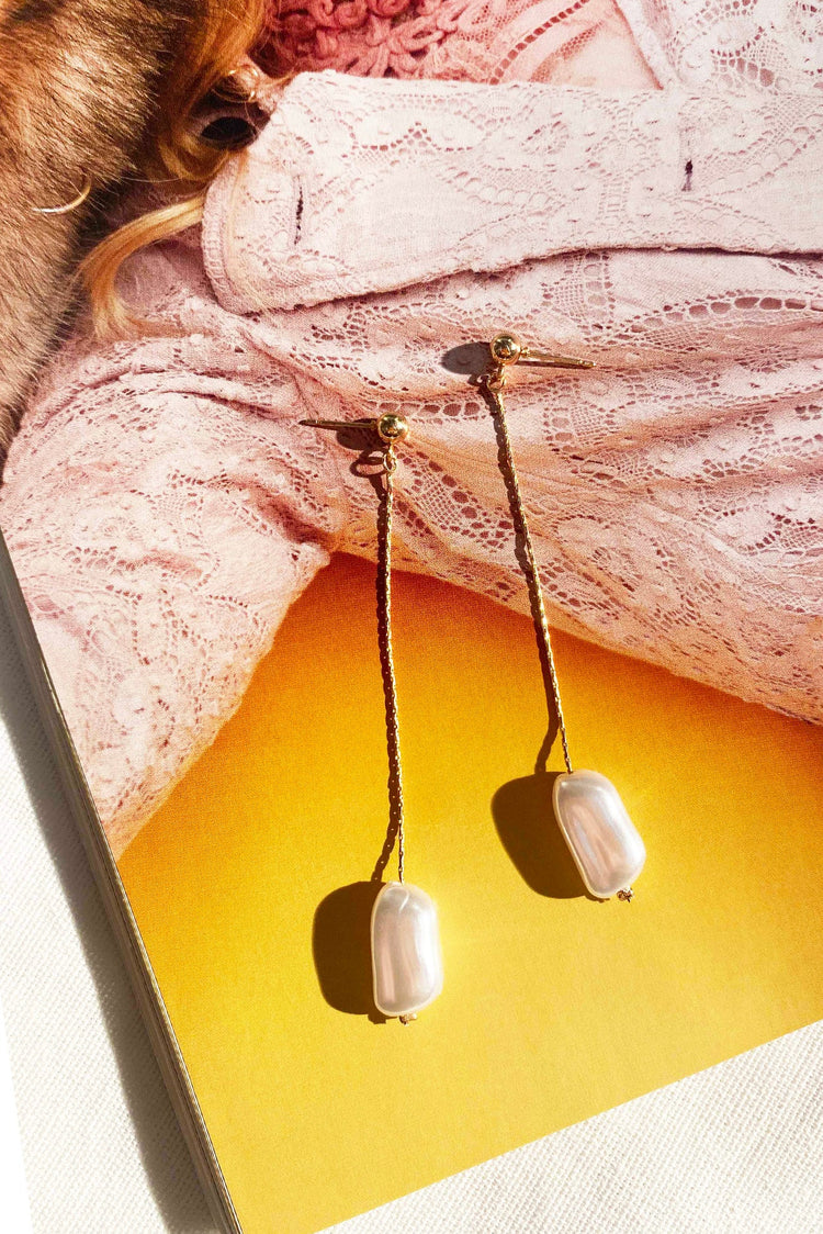 Hope Deep Earrings - White for women