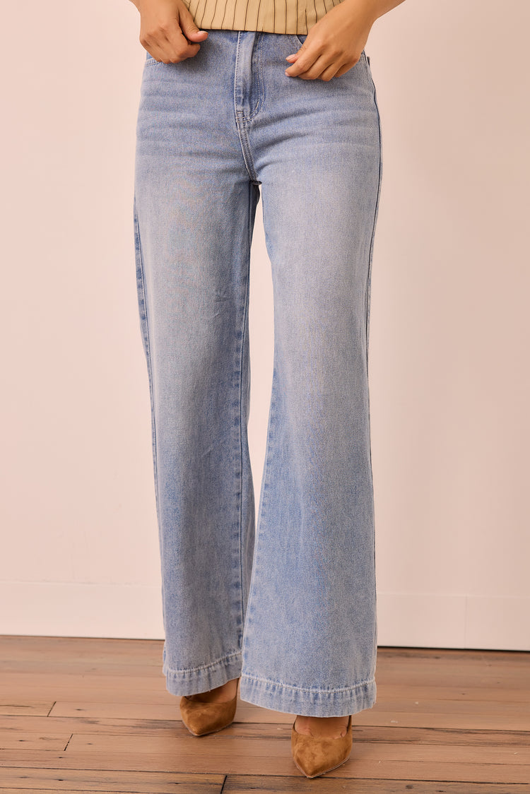 Retro Fade Wide Denim Jeans - Washed Blue for women