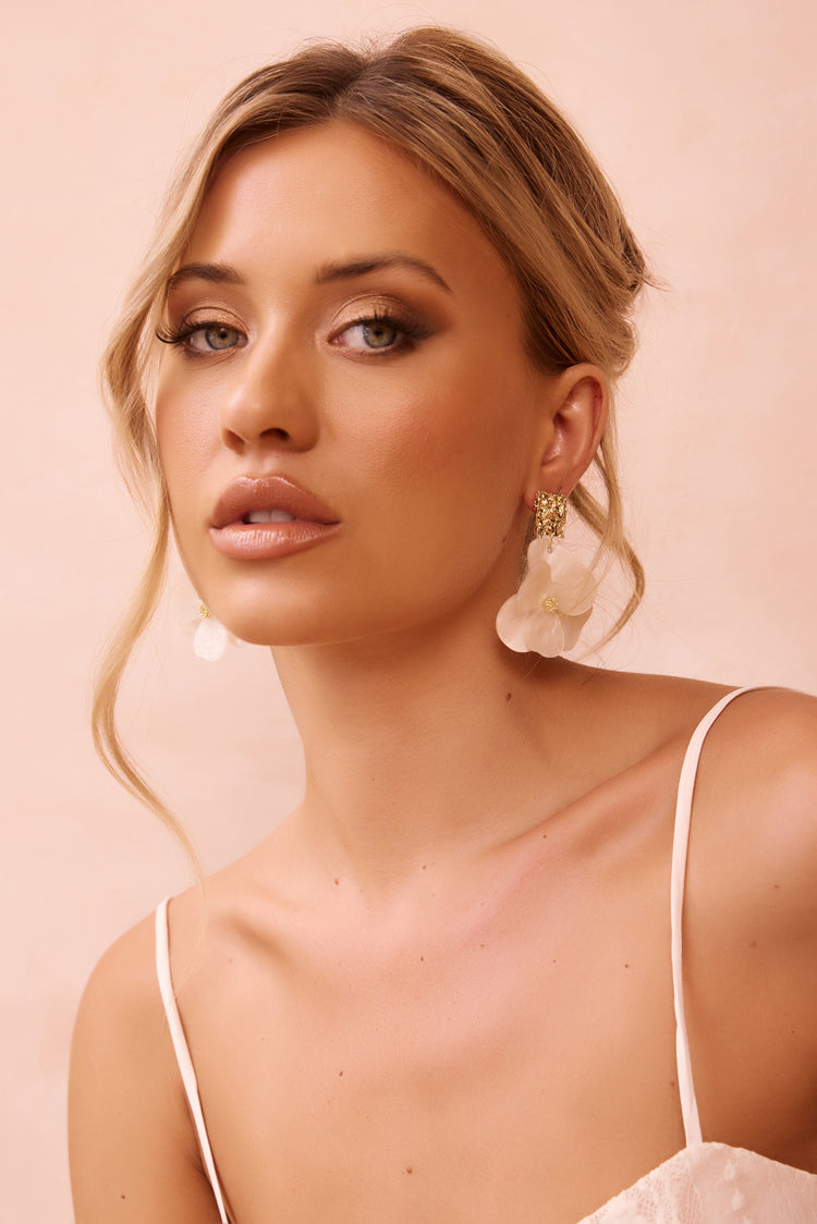 Summer Swooning Earrings - White for women