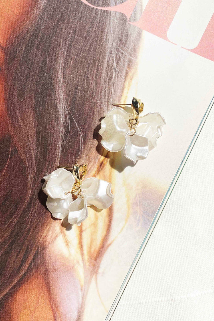 Magnolia White Earrings - White ACCESSORIES Sage and Paije